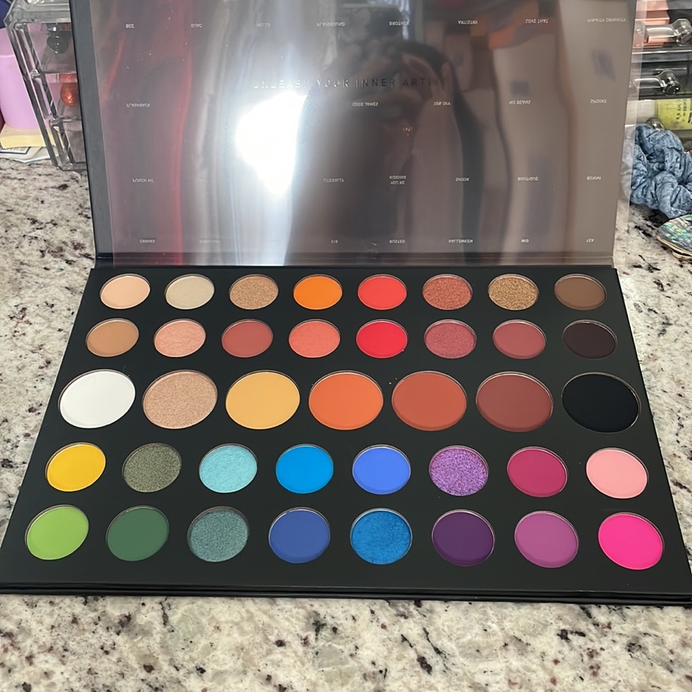 Morphe James Charles Eyeshadow Palette